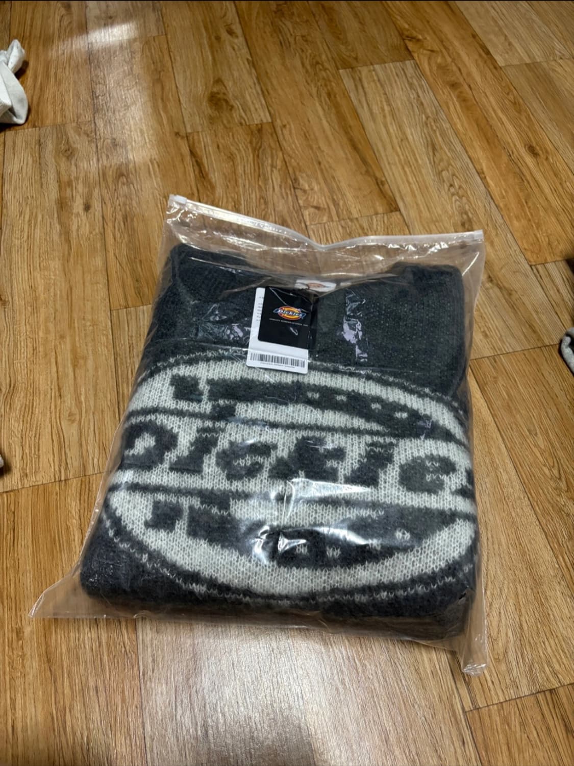 디키즈 빅로고 헤어리 니트 그레이 M 상품이미지2