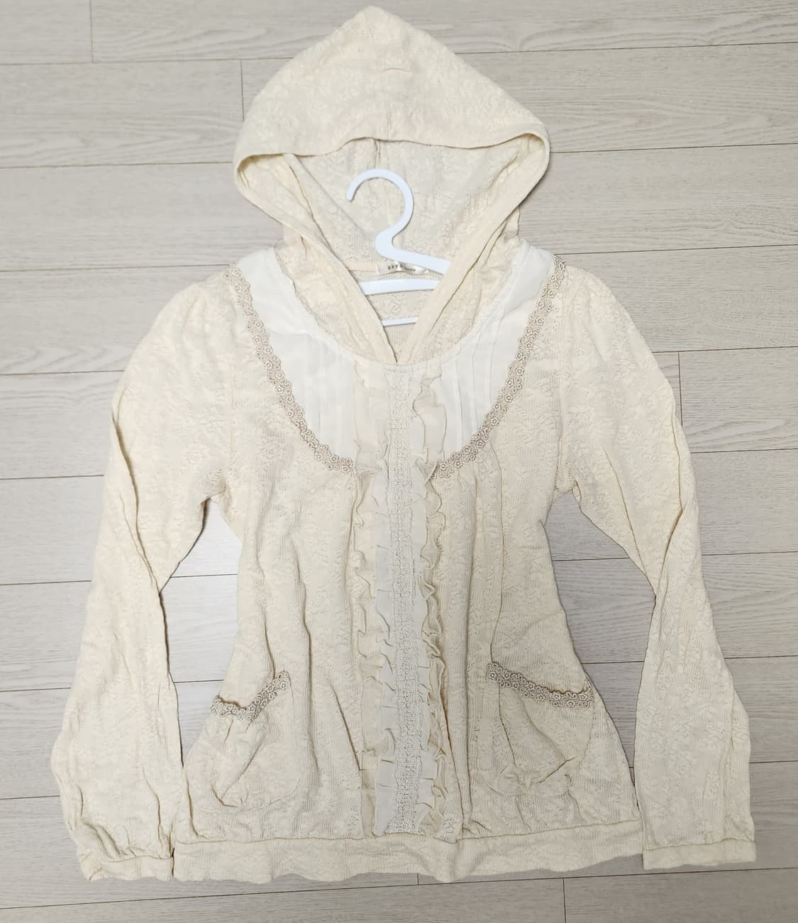 유일매물 엑시즈팜 히메갸루 프릴 후드티 상품이미지1