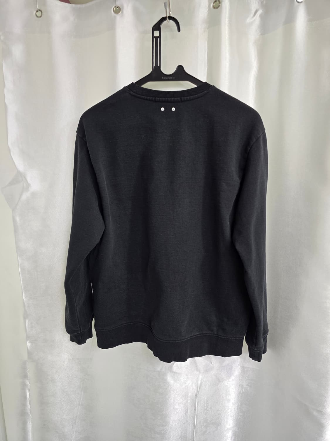 SJYP 블랙 맨투맨 (1762) 상품이미지2