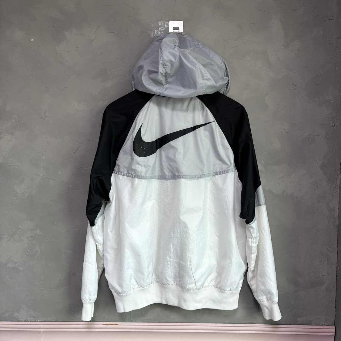 나이키 백로고 스우시 바람막이 흰검 그레이  상품이미지5