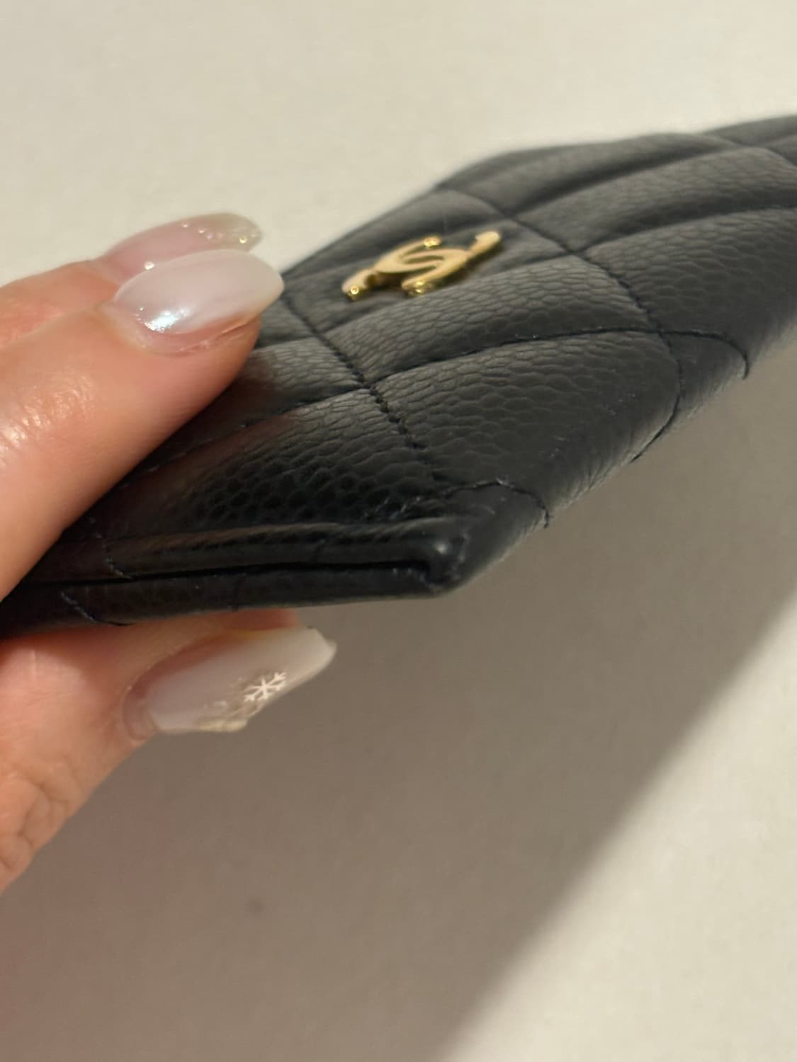 샤넬 클래식 캐비어 금장 카드지갑 상품이미지9