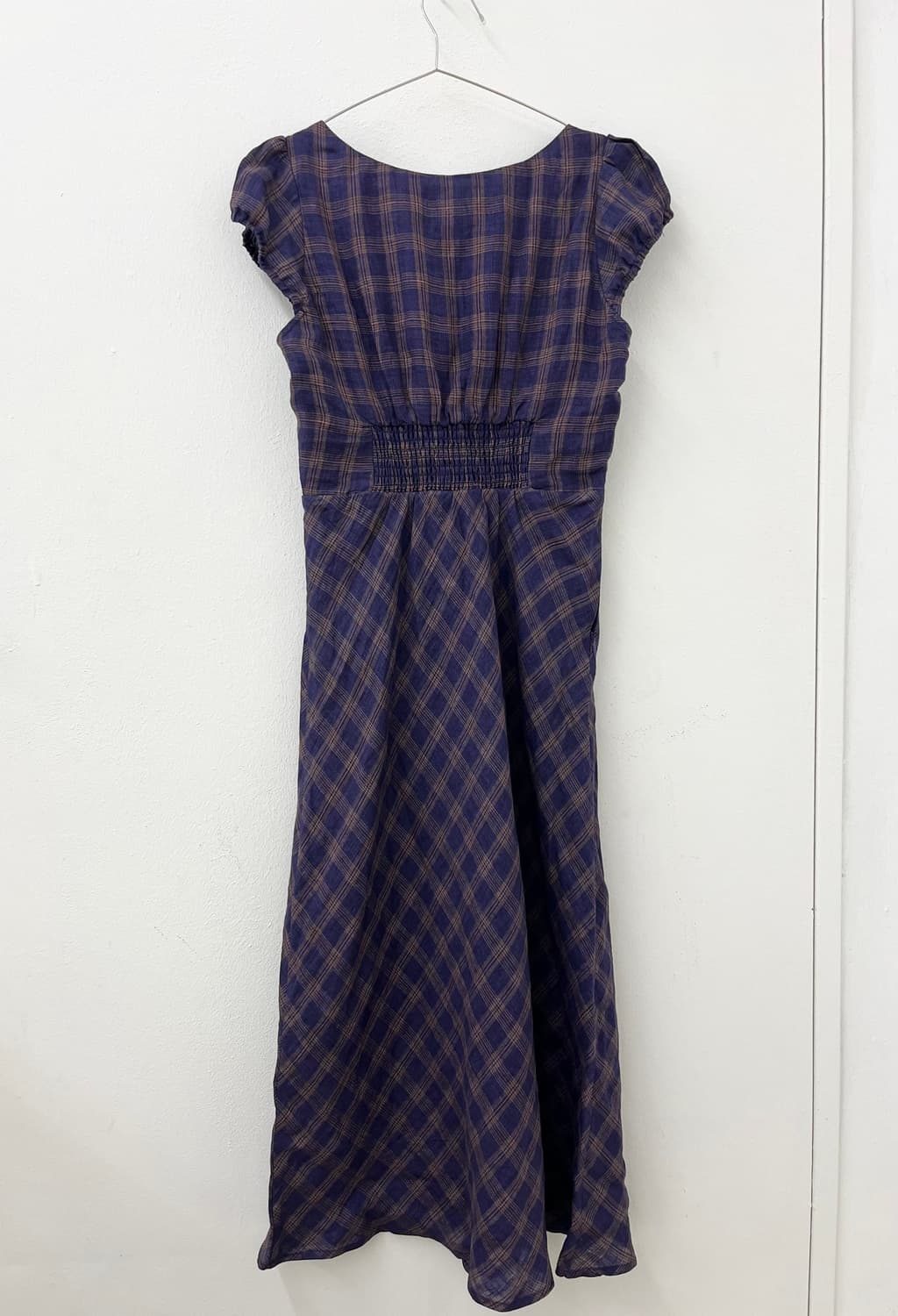 LENINA HEART-NECK CHECK DRESS 상품이미지4