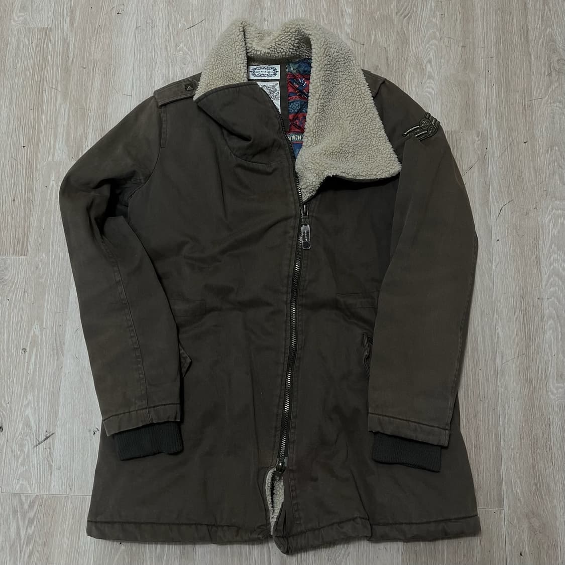 빈폴 진스 여성 양털카라 와펜 야상자켓 점퍼 [브라운] S/90 상품이미지1