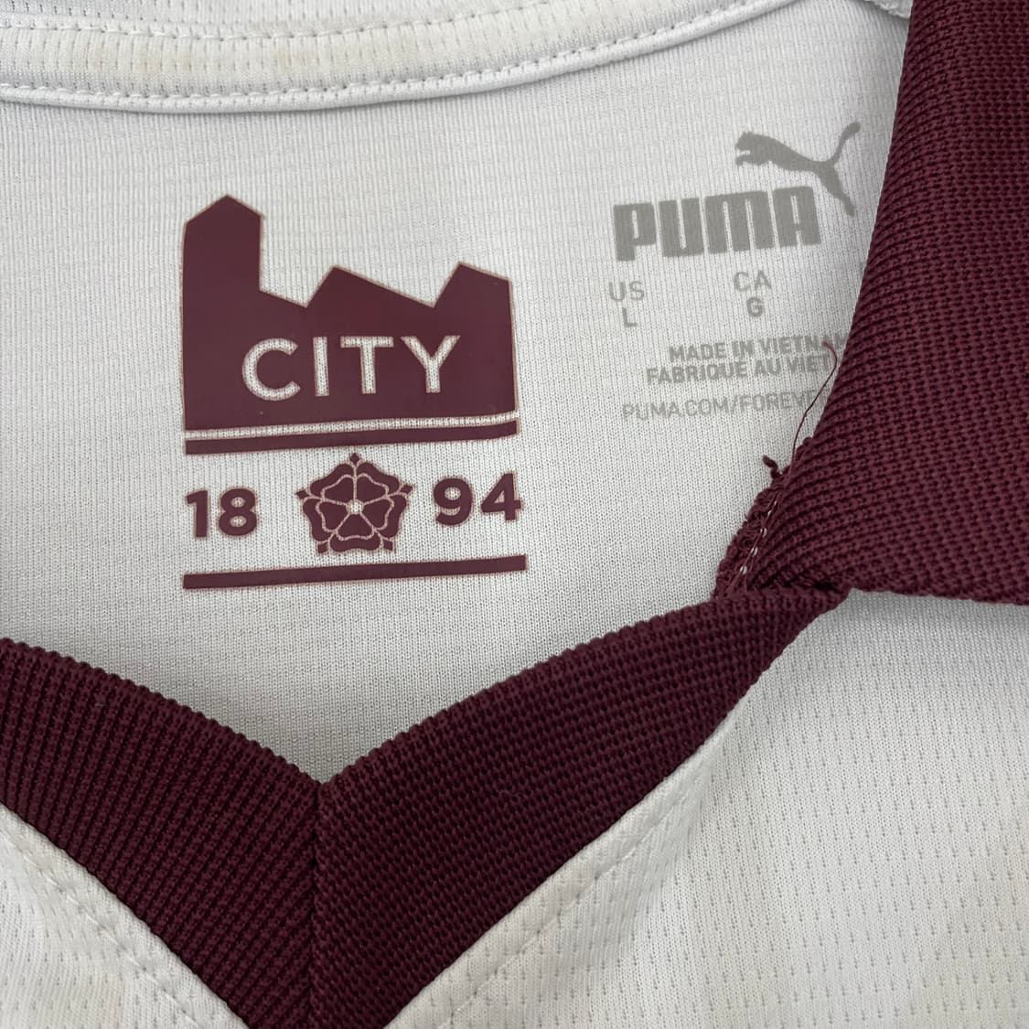 푸마 맨시티 23-24 어웨이 노마킹 유니폼 상품이미지3