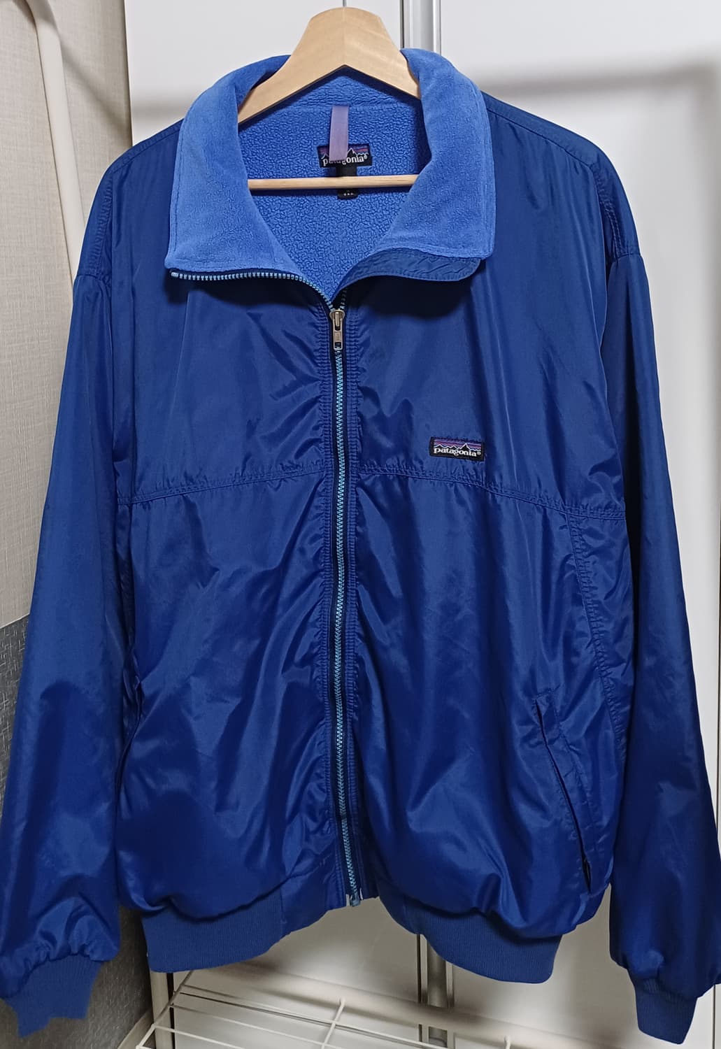 🇺🇸 [XL] 파타고니아 쉘드 신칠라 봄버 자켓 - 딥 블루 상품이미지1