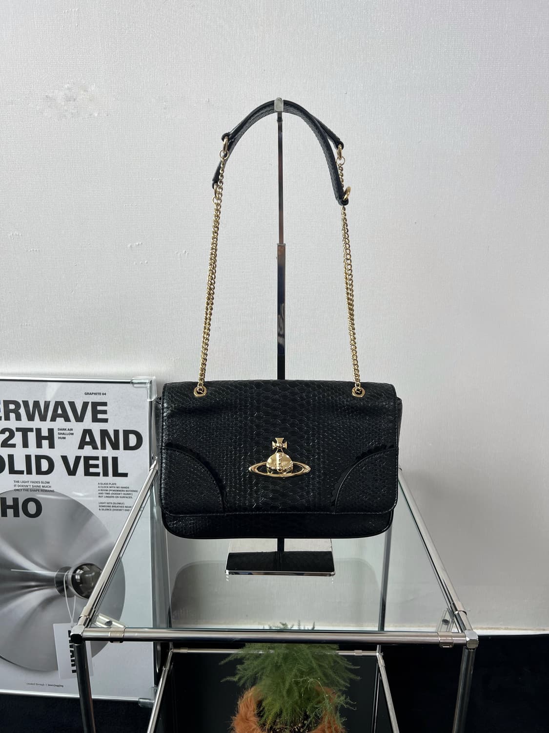 비비안웨스트우드 파이톤 숄더백 상품이미지1