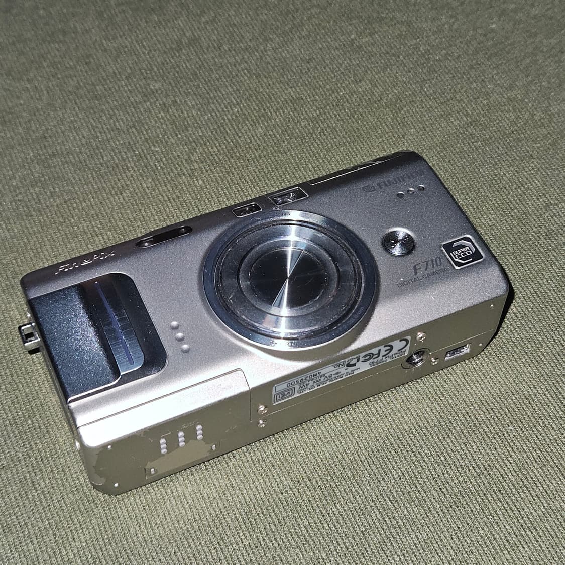 후지필름 파인픽스 F710 빈티지 디카 판매합니다 상품이미지1