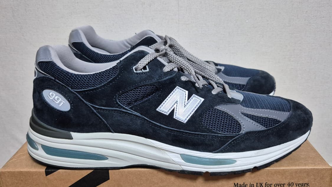 [ 300 ] 뉴발란스 991v2 네이비 팝니다  상품이미지5
