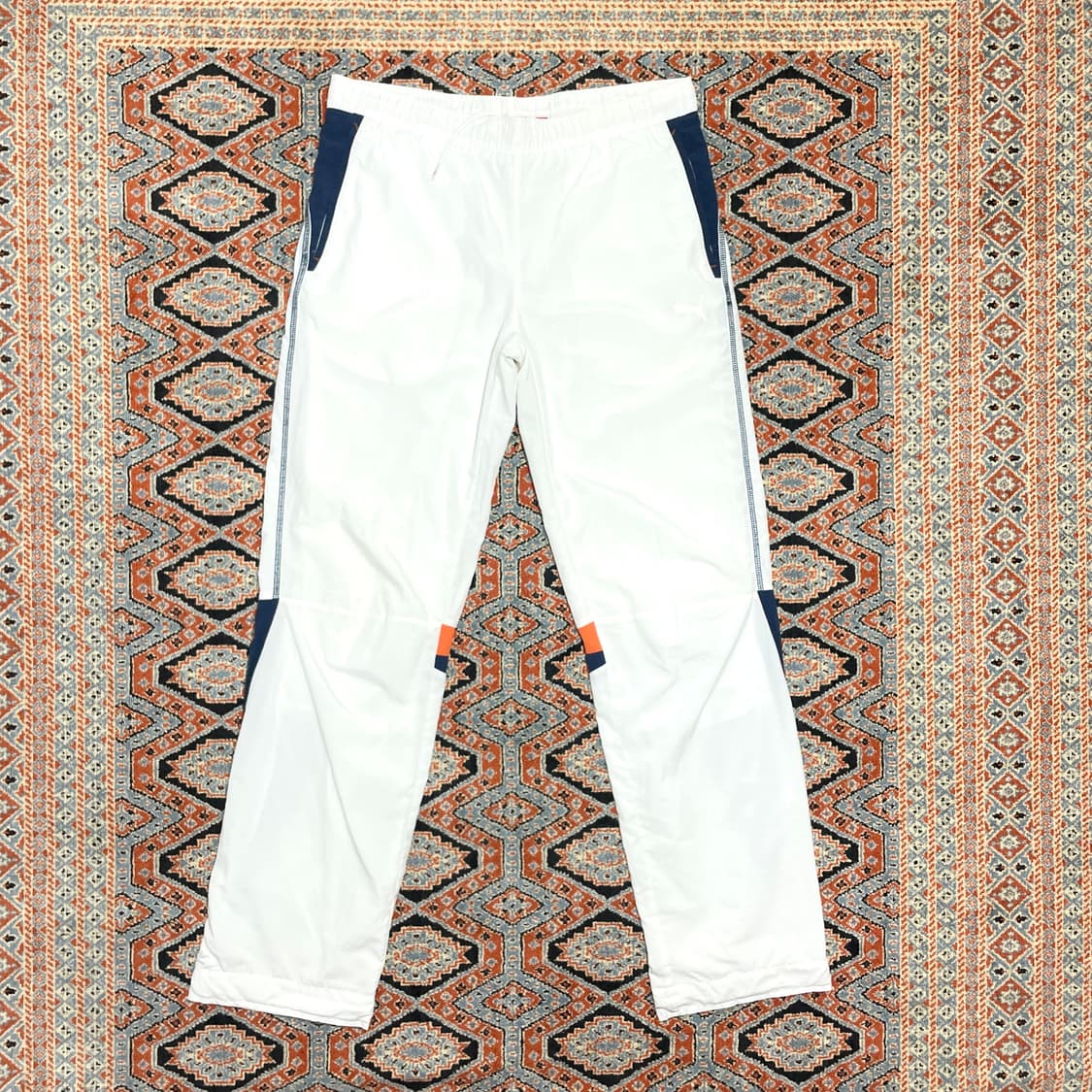 푸마 화이트 트레이닝 팬츠 츄니링 UKS 상품이미지1