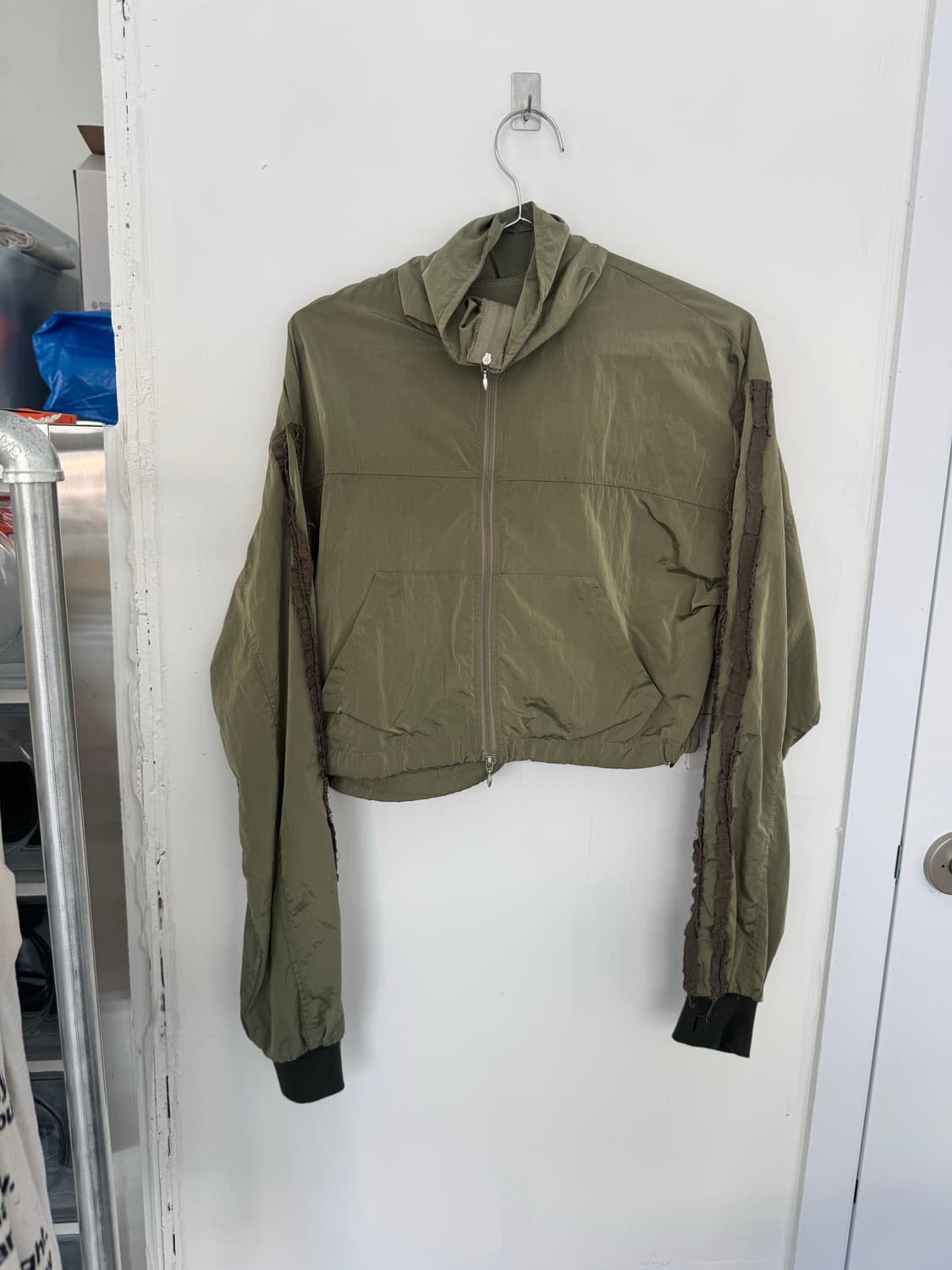 루루 하이넥 집업 카키 상품이미지2