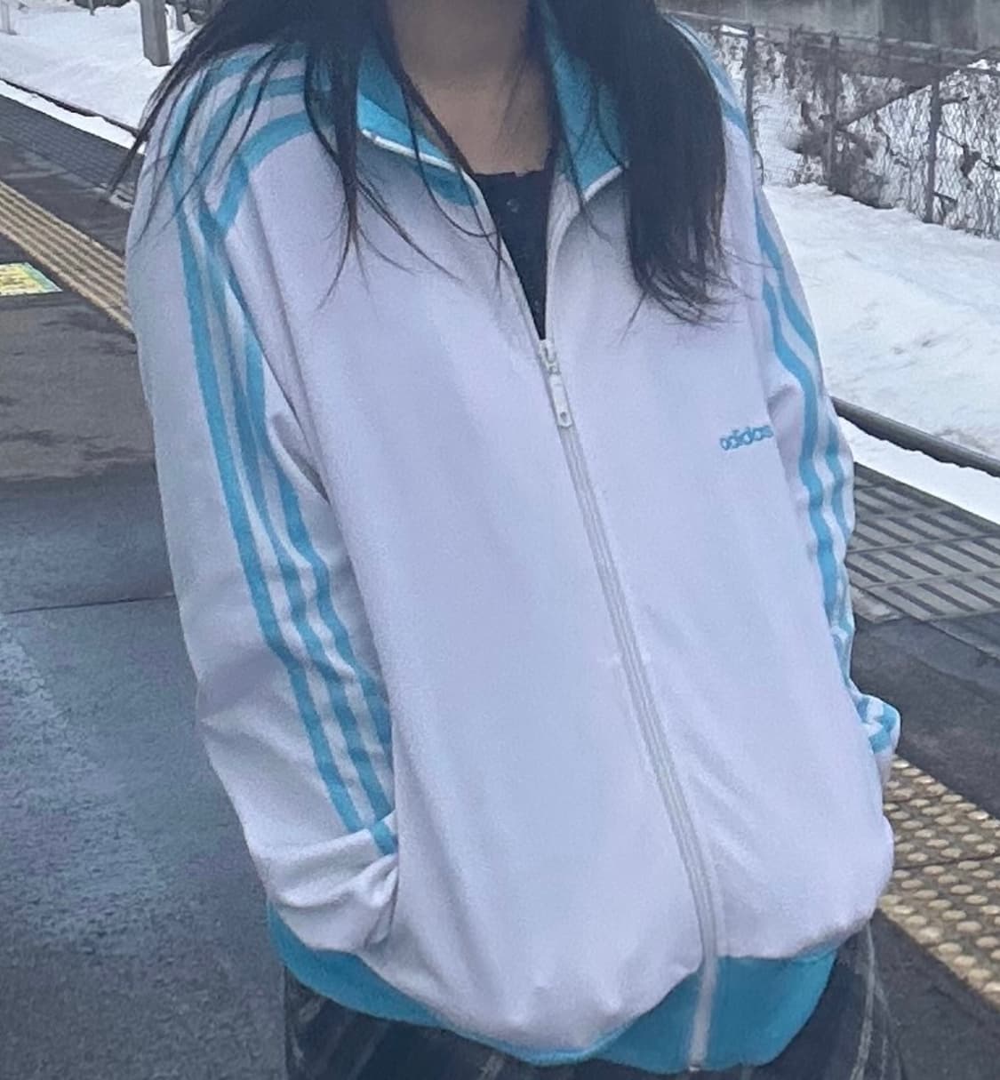 아디다스 스카이블루 져지 트랙탑 시나모롤깔 상품이미지3