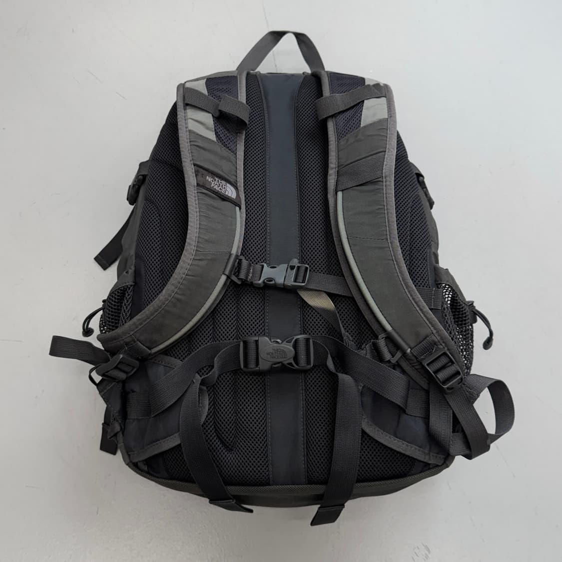 노스페이스 레콘 카키 그레이 고프코어 백팩 상품이미지3