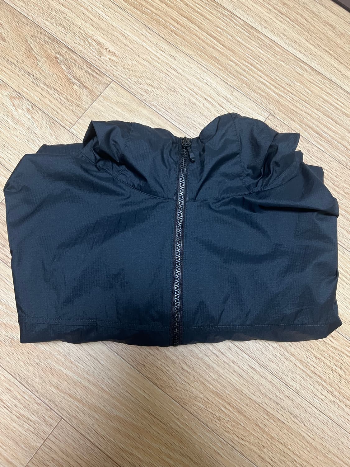 [L] 유니클로 포켓터블 UV PROTECTION 파카 바람막이 블랙 상품이미지1