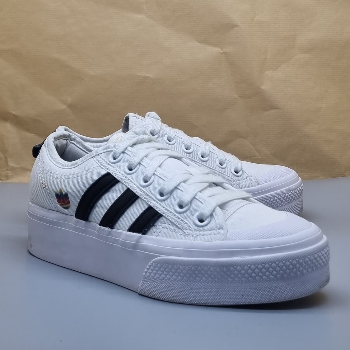 아디다스 니짜 플렛폼 여성운동화235  상품이미지1