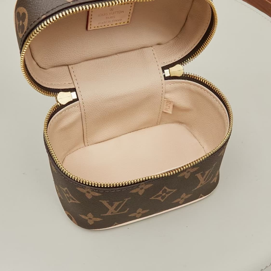 루이비통 니스 나노 메이크업 케이스 모노그램 상품이미지3