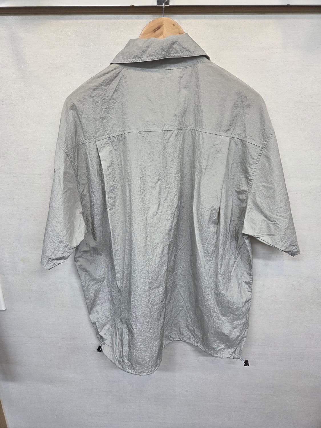 일꼬르소 하프집업 메탈나일론 카라반팔 L 오버핏  상품이미지2