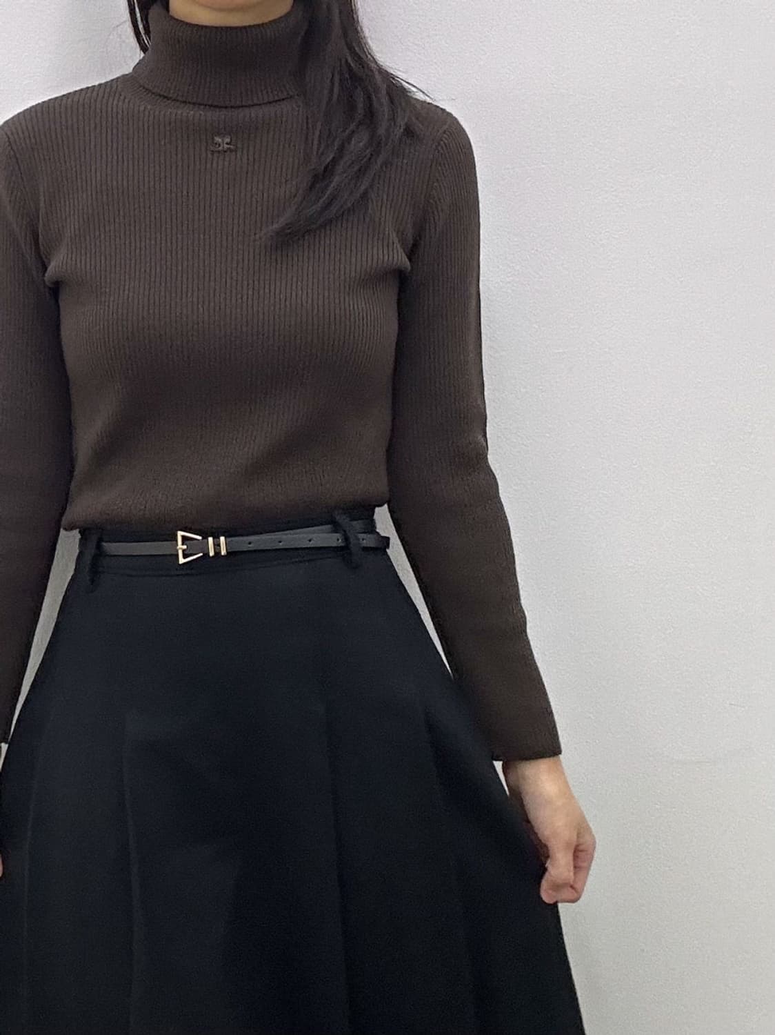 courreges / 꾸레쥬 브라운 울 골지 터틀넥 니트  상품이미지7