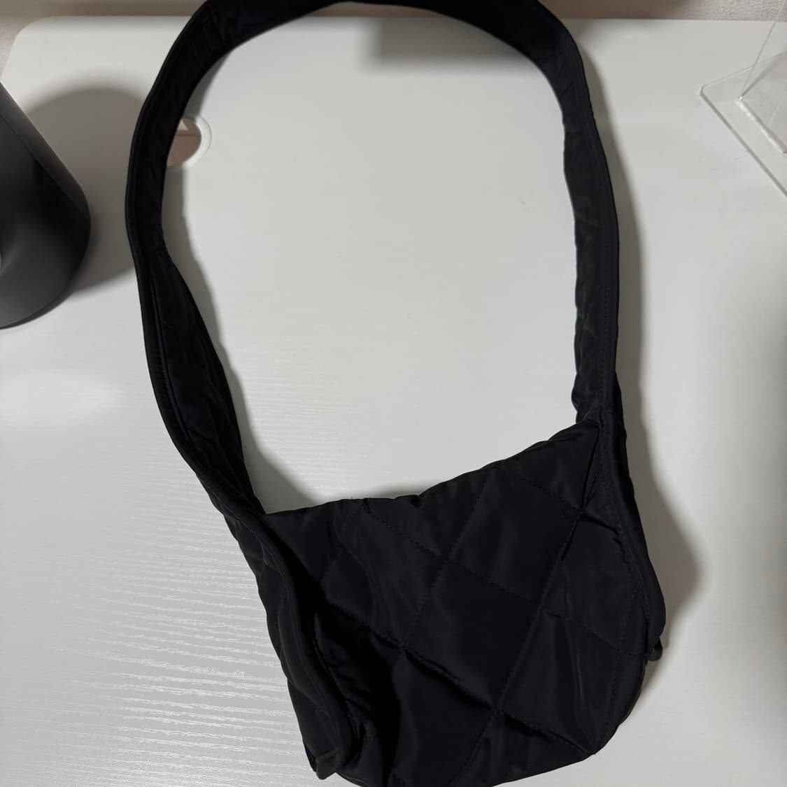 [ COS ] 코스 다이아몬드 퀼티드 미니 크로스바디백 블랙 상품이미지1