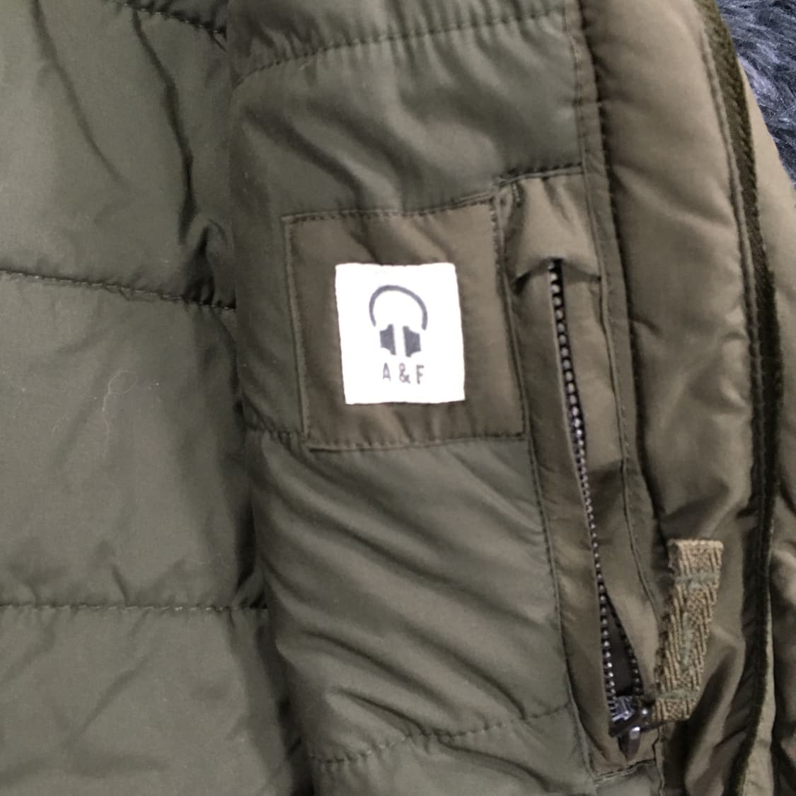 투티/0238 아베크롬비 앤 피치 뉴욕 경량 자켓 카키 상품이미지7