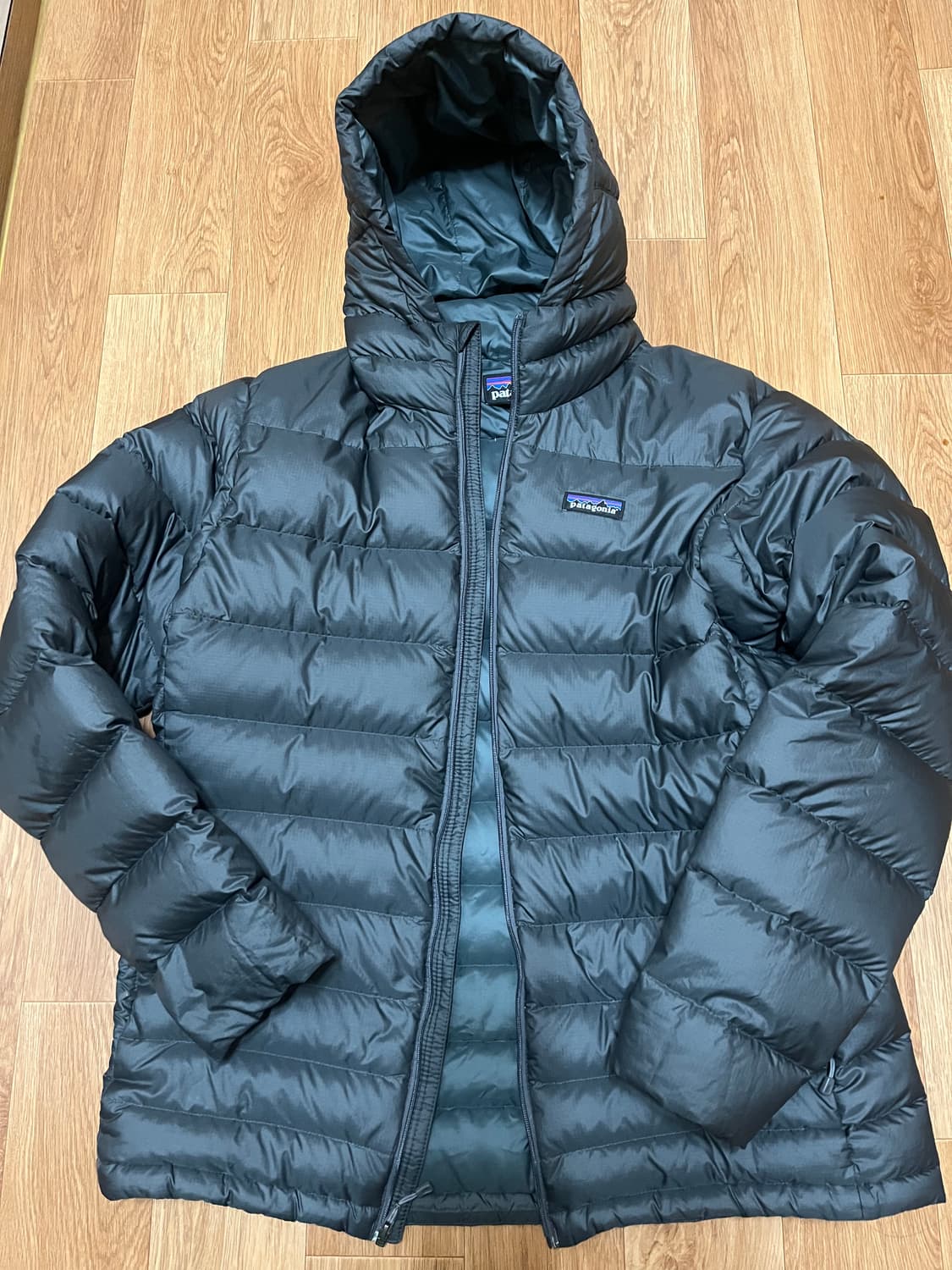 파타고니아 다운 스웨터 후디 후드 경량 패딩 m 등산 고프코어 클라이밍  상품이미지1