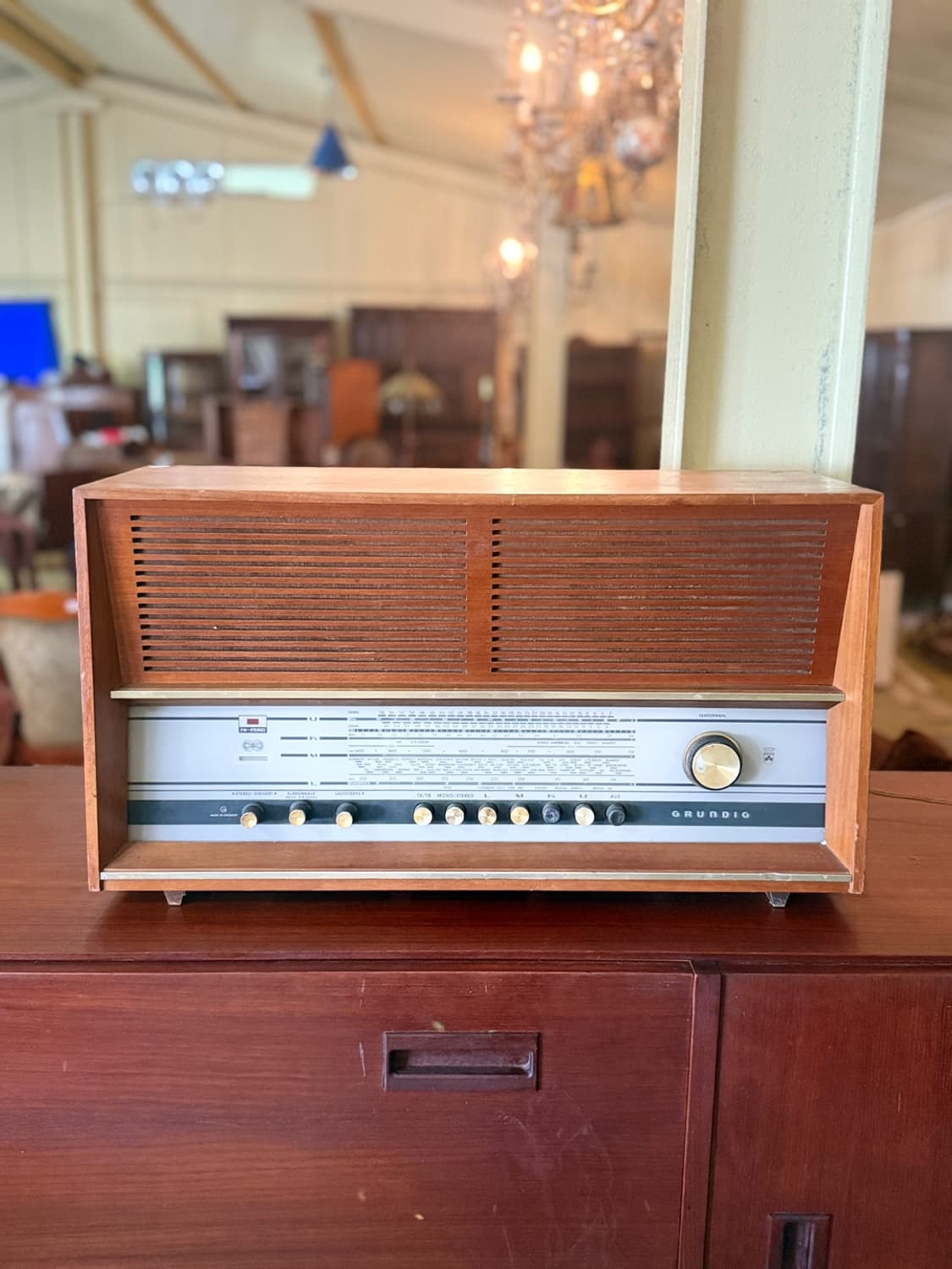 그룬디히 진공관 라디오 상품이미지1