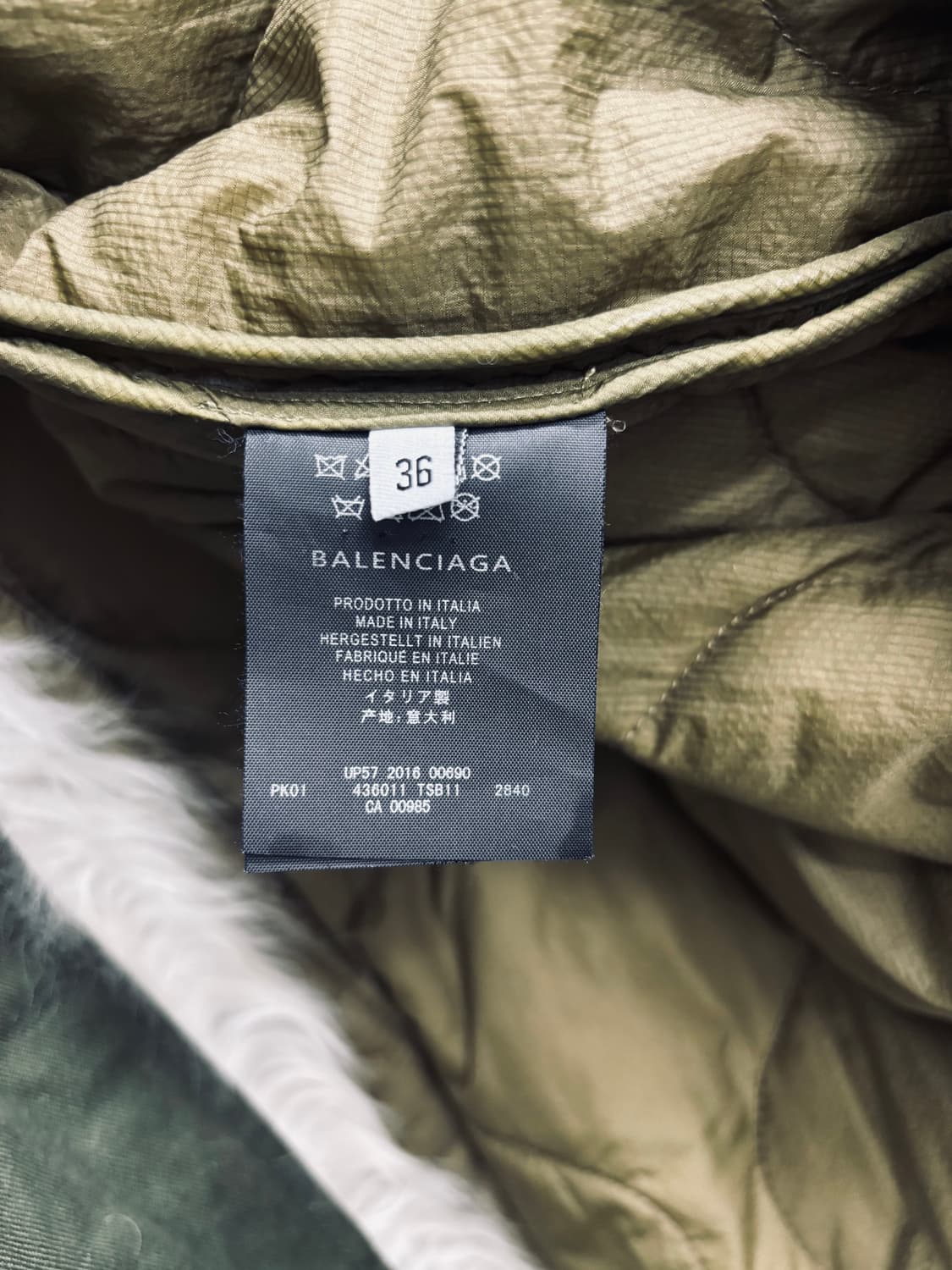 BALENCIAGA 발렌시아가 램 퍼 트리밍 오버사이즈 파카 상품이미지5