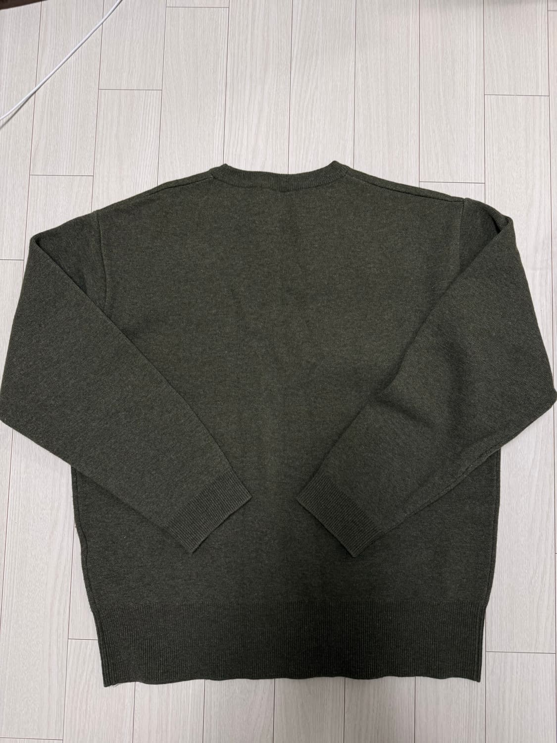 999휴머니티 니트 카키 3사이즈 상품이미지2