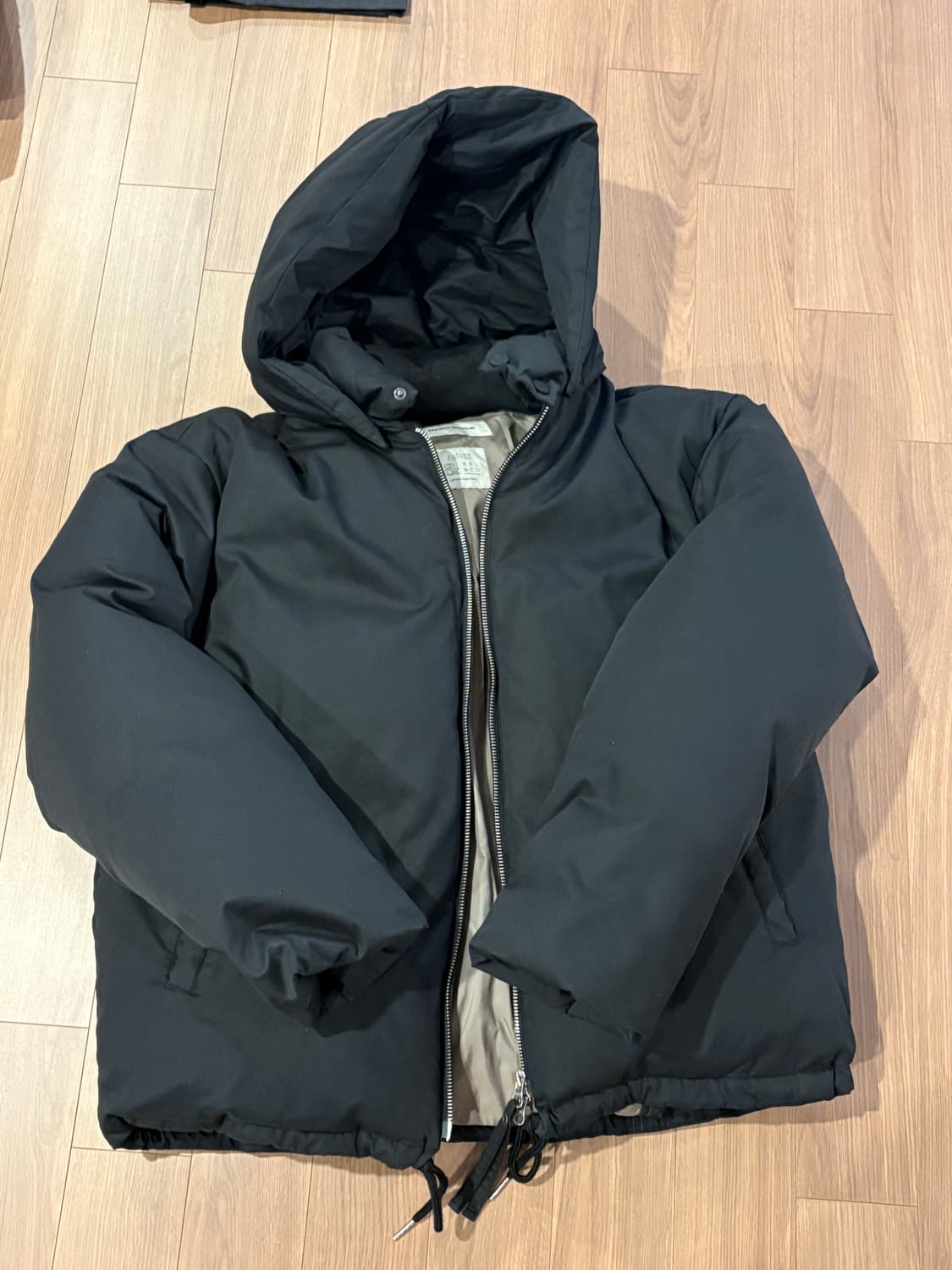 인사일런스 패딩 M 상품이미지1