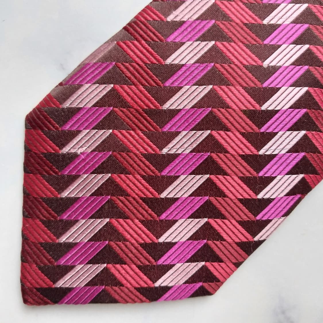겐조 실크 핑크 기하 패턴 넥타이 9.3cm A+~A등급 K2520
 상품이미지7