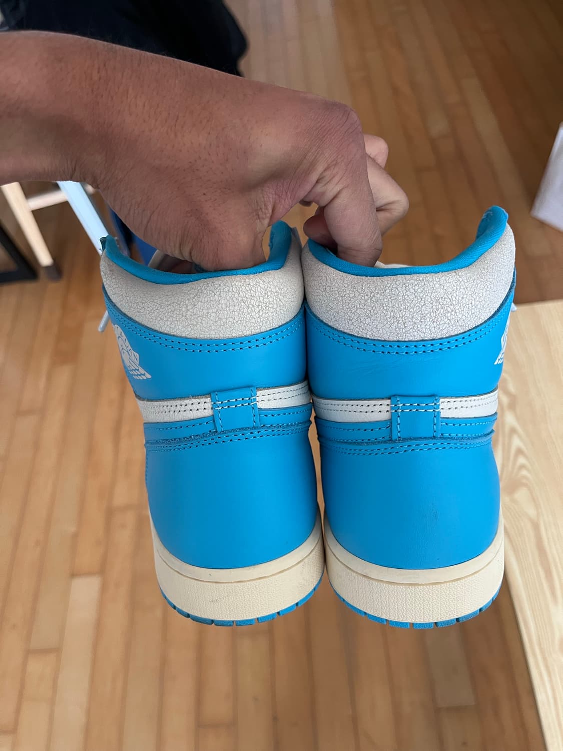 나이키 에어 조던 1 하이 UNC Reimagined 상품이미지4