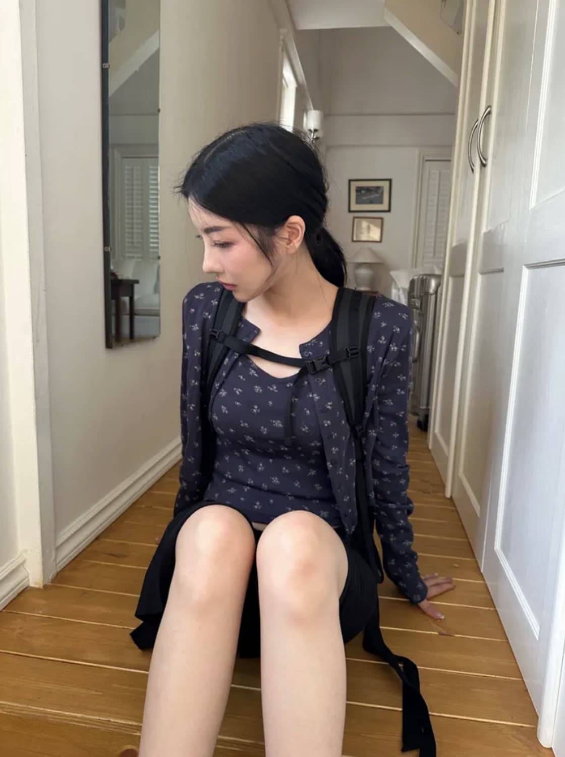 프롬뮤즈 플라워 펀칭 가디건 세트 네이비 상품이미지2