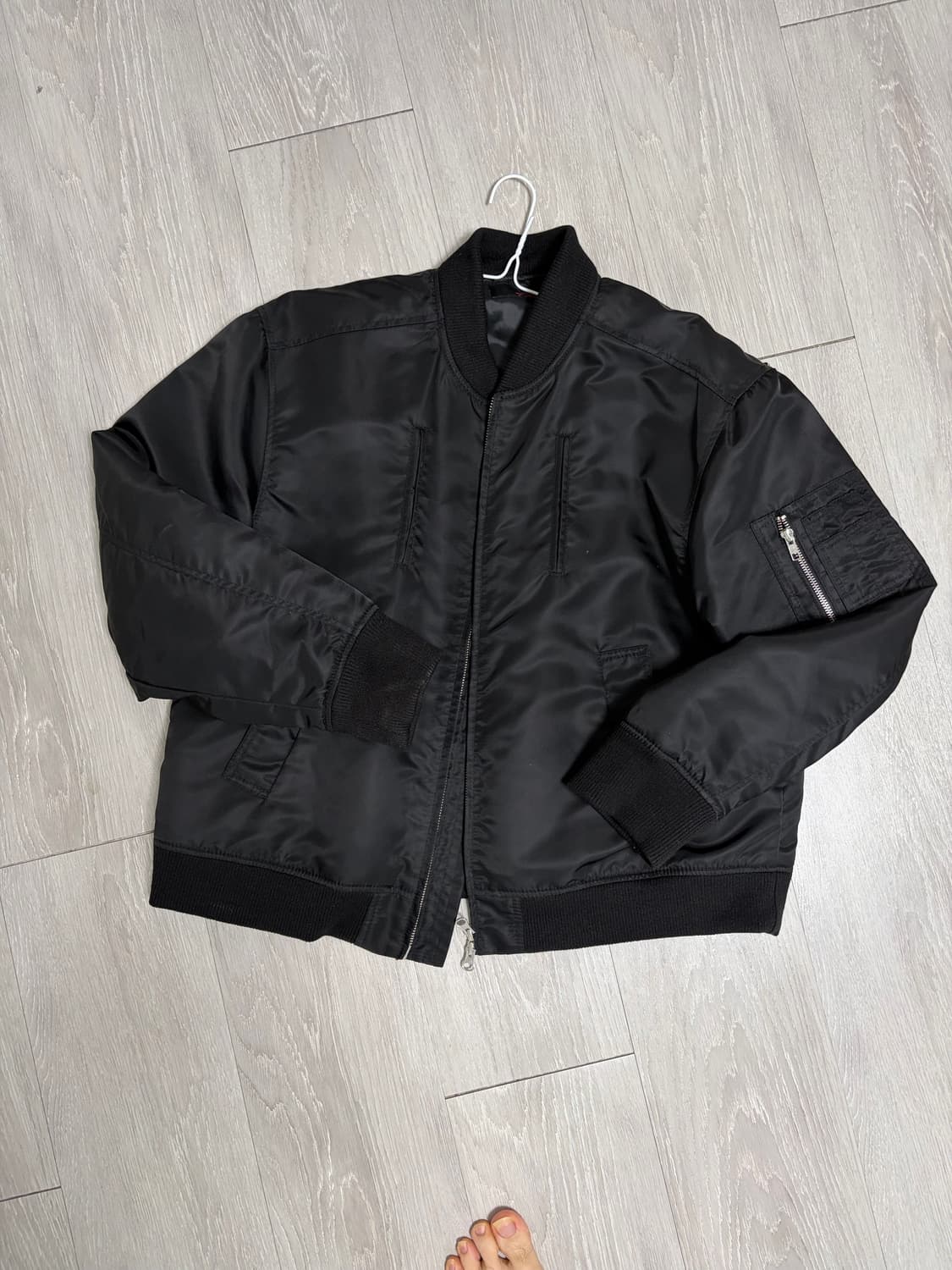 애니타임로릭 자켓 팝니다. 상품이미지1