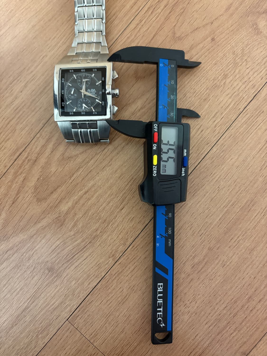 세이코 알바 메탈 스퀘어 크로노그래프 10기압 시계 상품이미지9