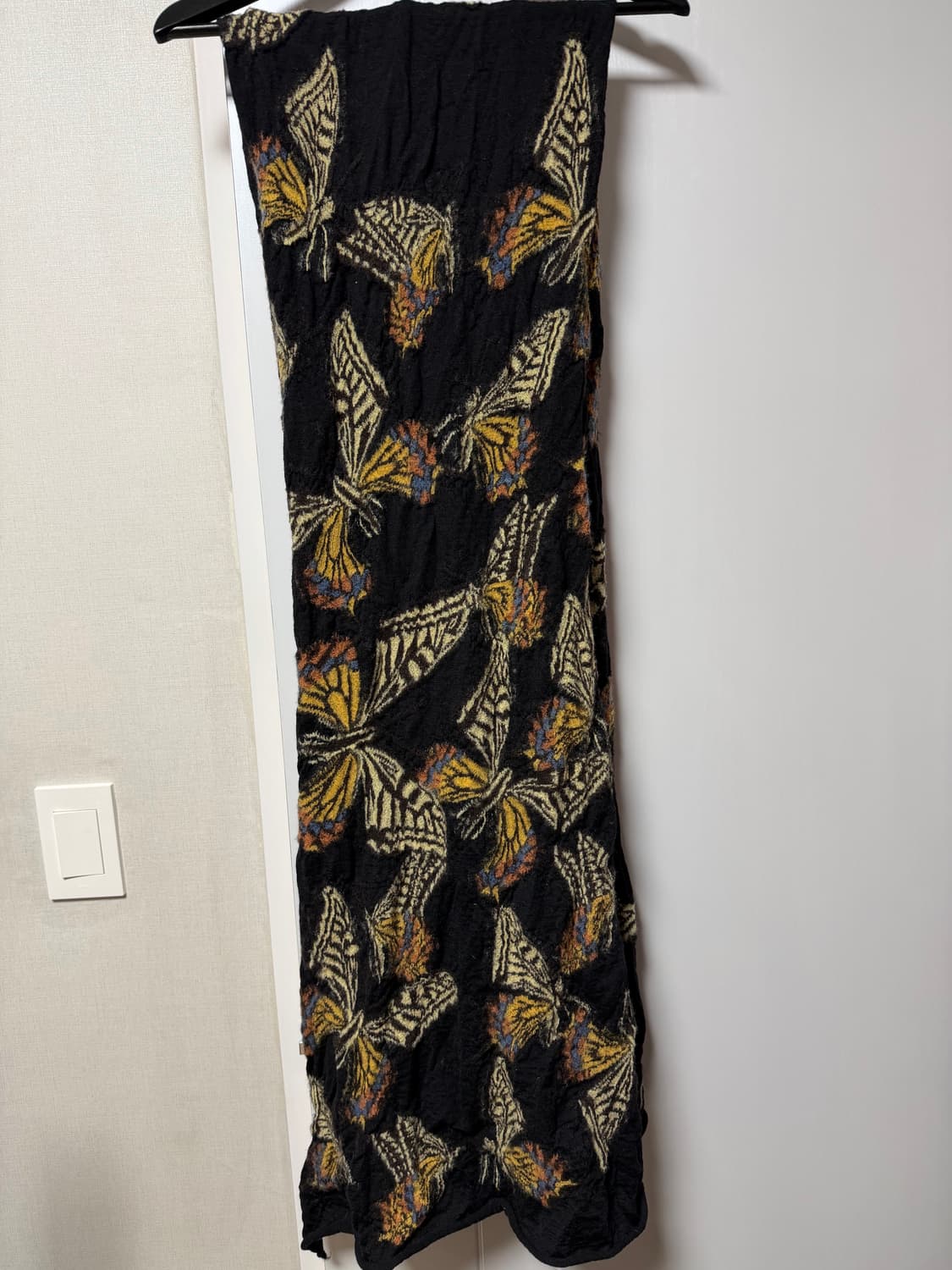 캐피탈 24fw 버터플라이 머플러 상품이미지2