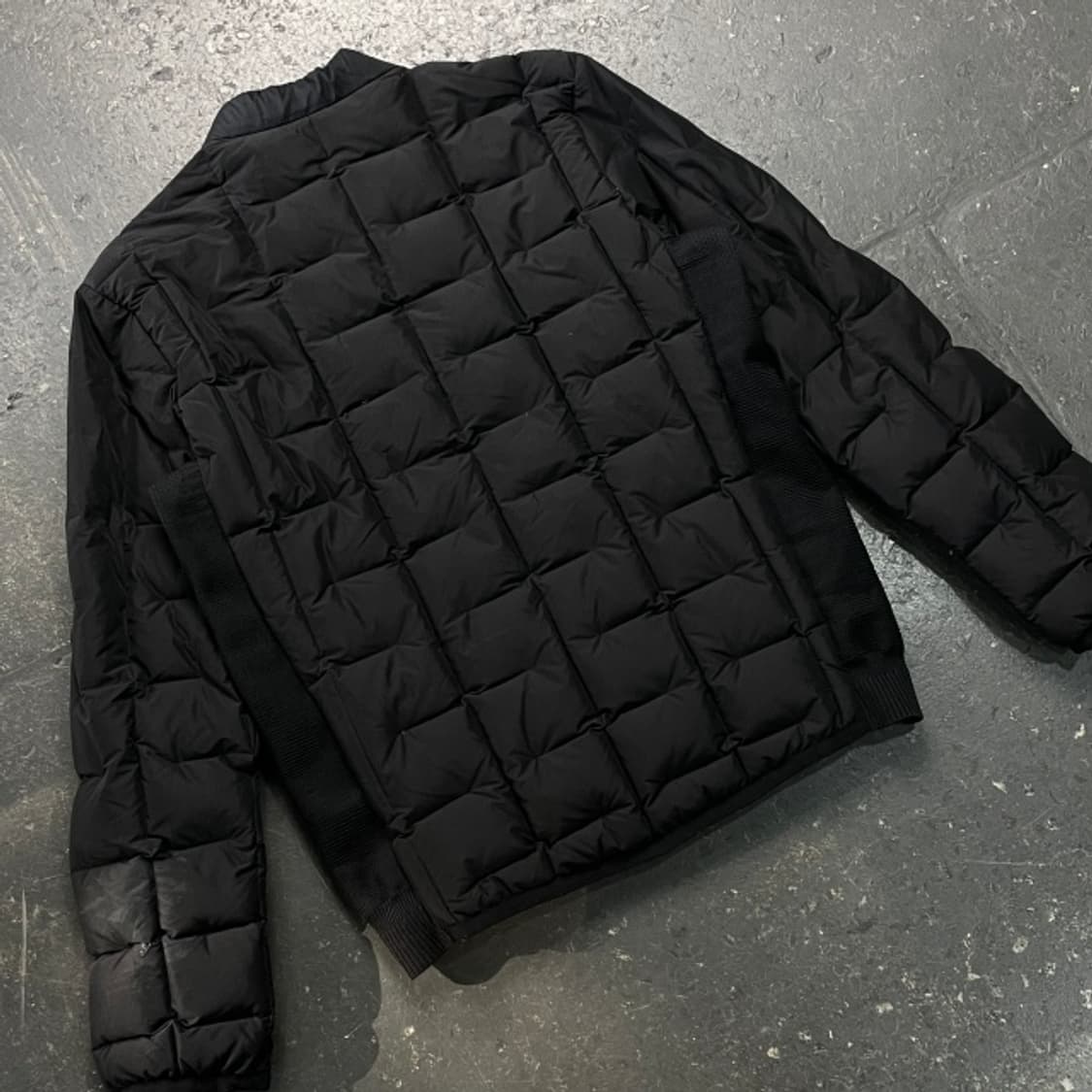 100 데상트 경량 패딩 상품이미지5