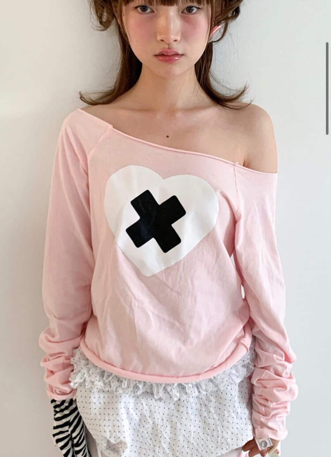 샵페어리 크로스 하트 컷오프 티셔츠 핑크 상품이미지1