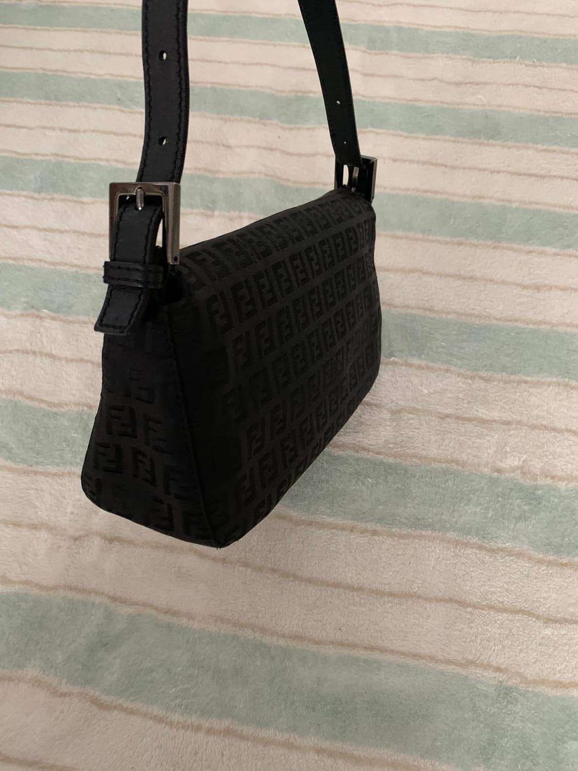 펜디 블랙 바게트백 정품 가방  상품이미지6