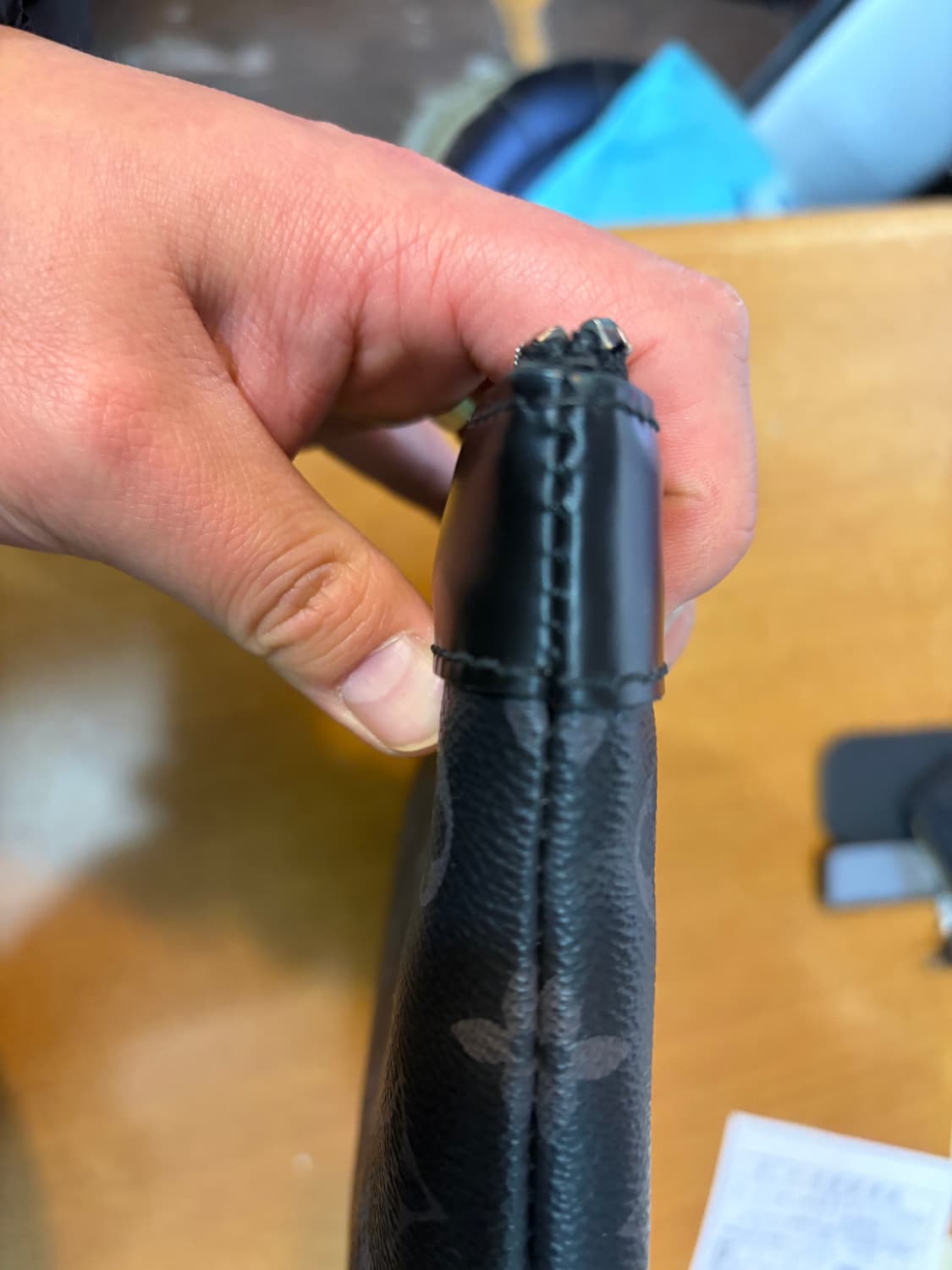 루이비통 클러치 디스커버리 이클립스 아폴로 상품이미지7