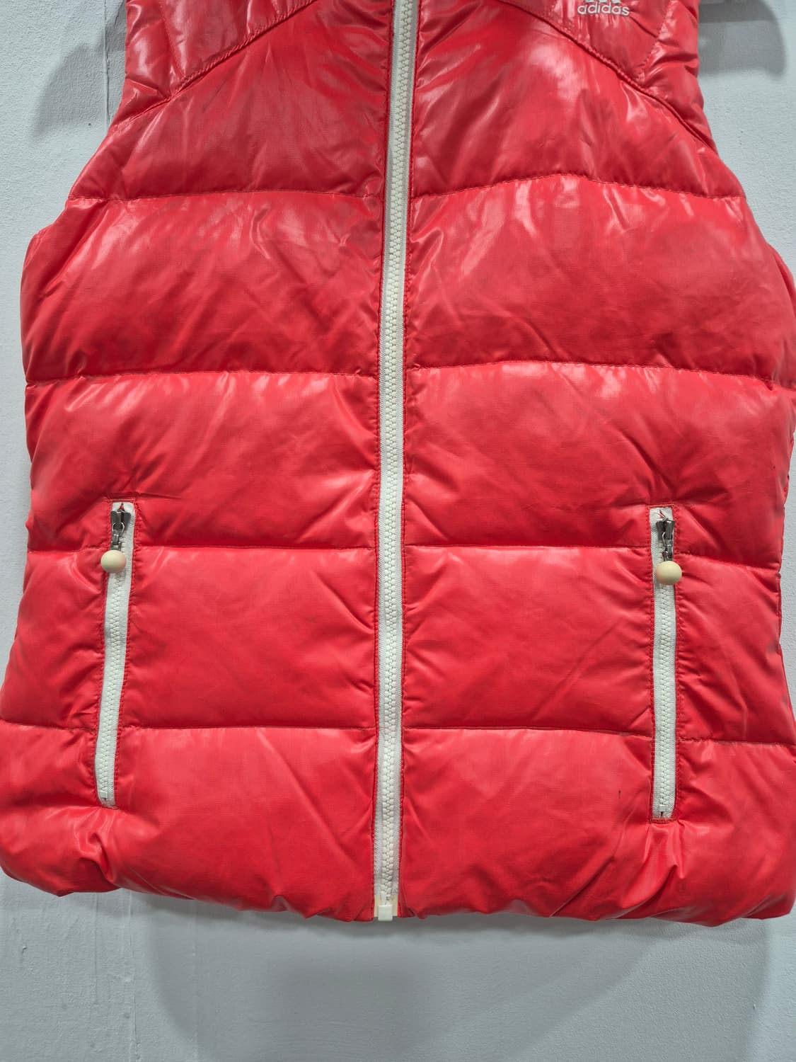 아디다스 오리털 패딩 조끼 여성 XS사이즈 상품이미지3
