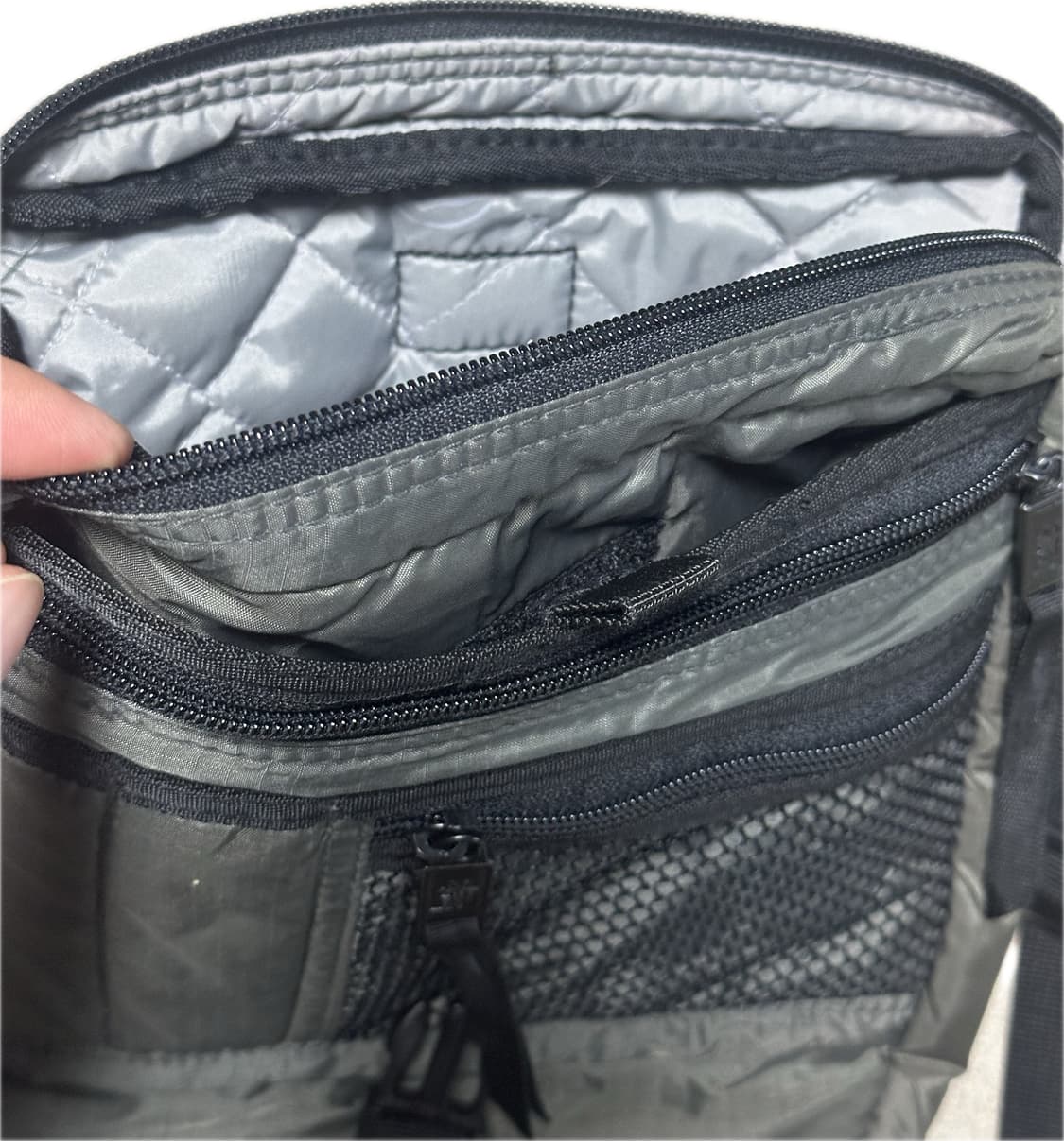 90s 스투시 크로스백 카키 상품이미지5