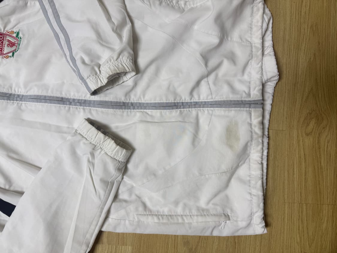 08-09 리버풀 자켓 상품이미지3