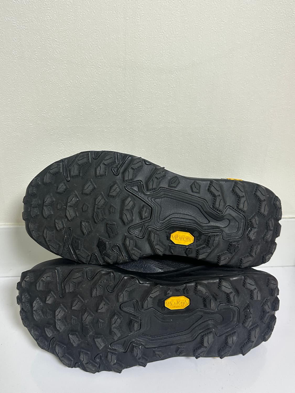 뉴발란스 프레쉬 폼 X 이에로 v9 블랙 270mm 상품이미지2