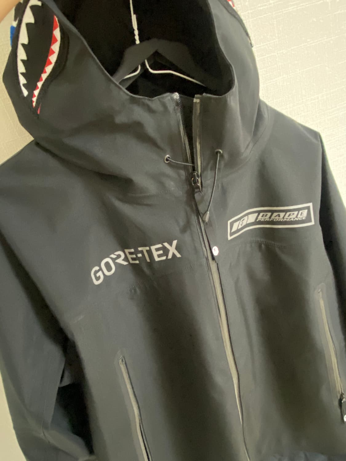 베이프 고어텍스 샤크 후드 자켓 GORE-TEX SHARK HOODIE  상품이미지1