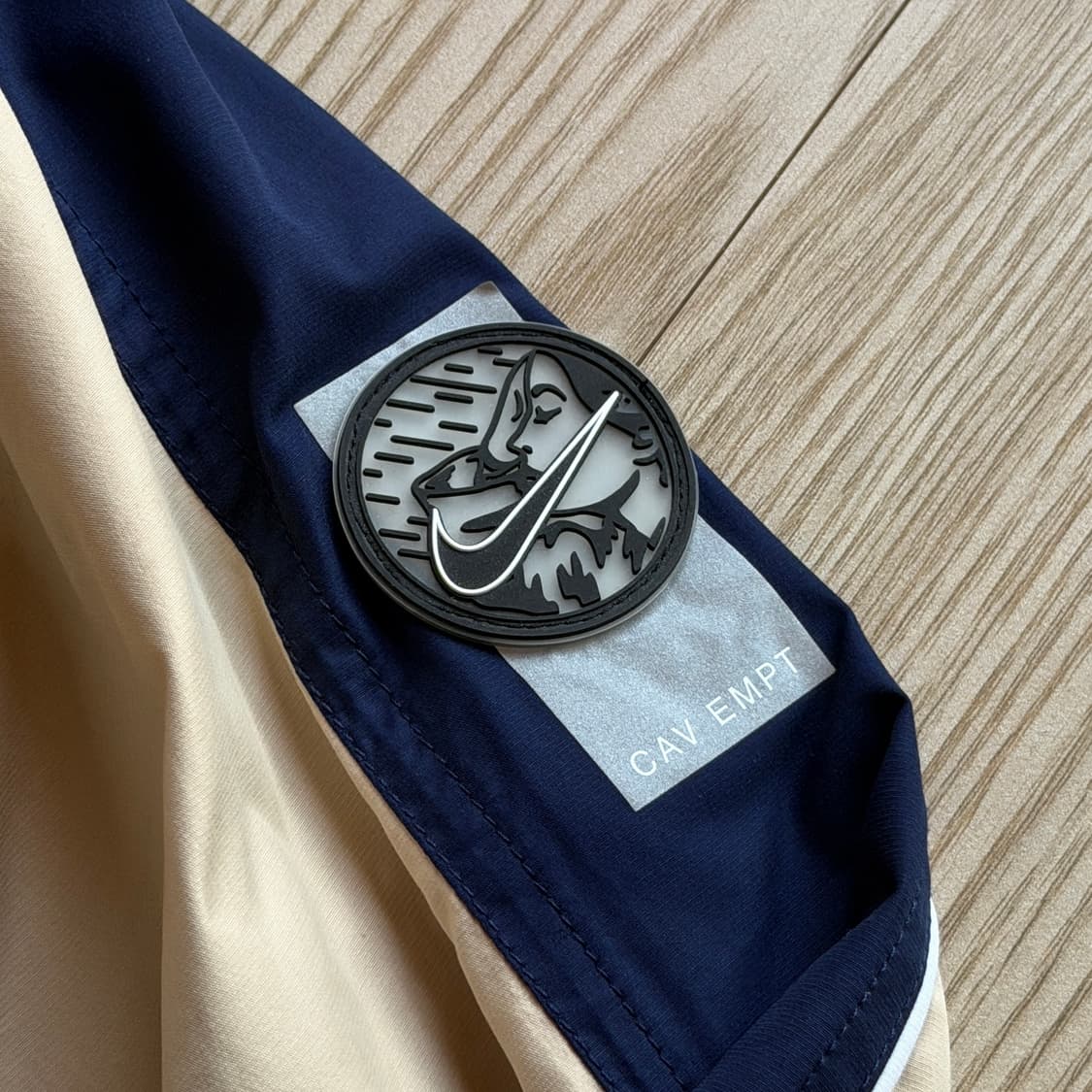 나이키x카브엠트 자켓 L사이즈 판매 상품이미지4