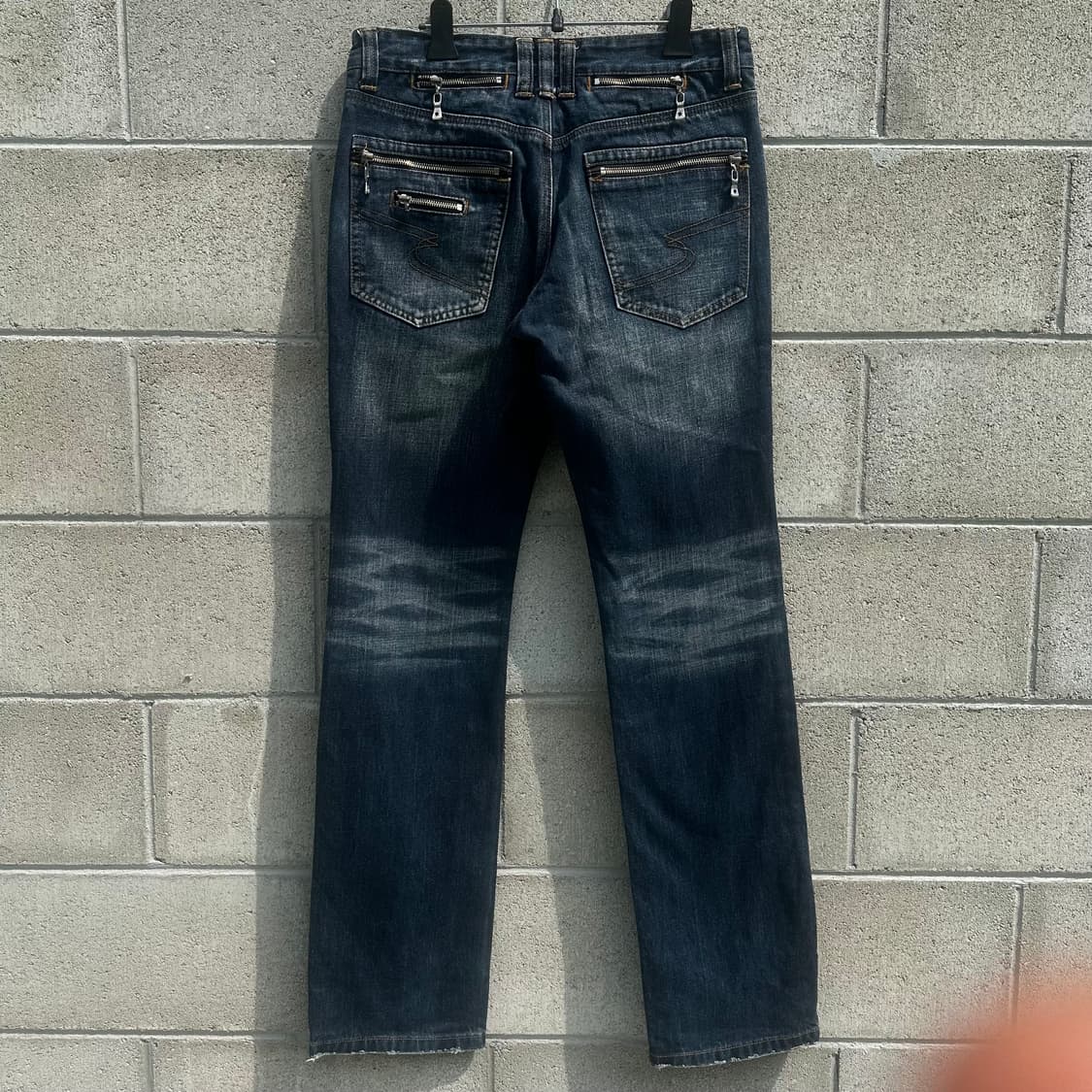 semantic design multi zipper jeans 상품이미지4