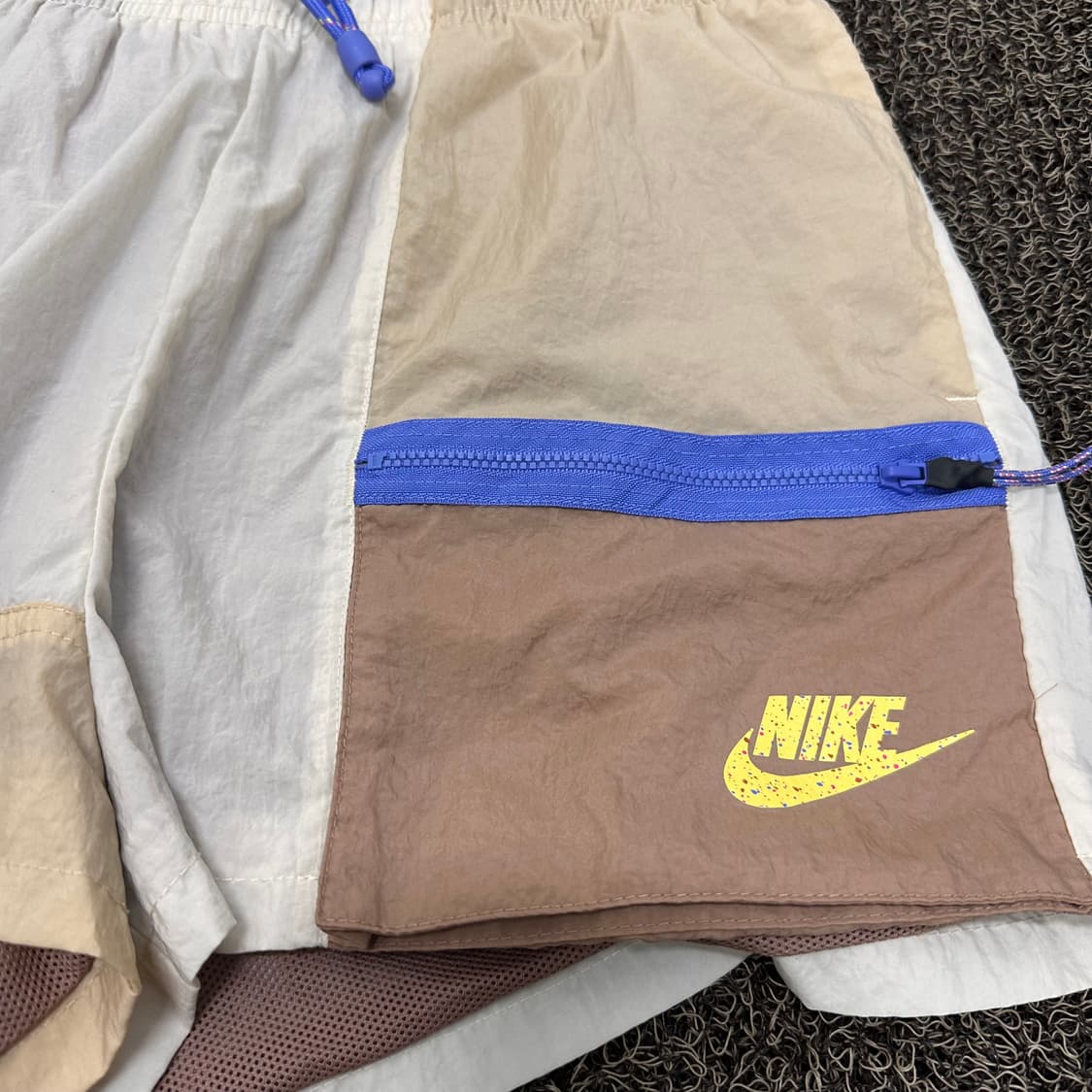 NIKE 나이키 아이콘 클래식 여성 반바지 운동복 L 상품이미지3
