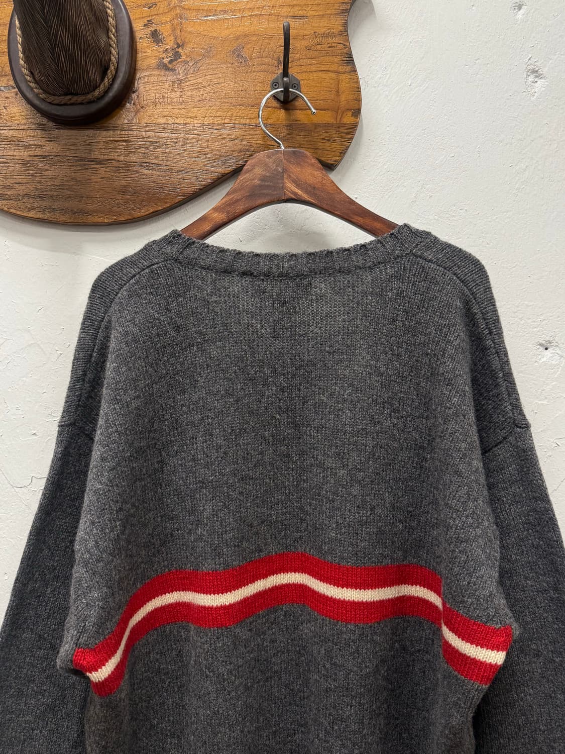 L) Eddie Bauer Wool V-Neck Sweater 상품이미지6