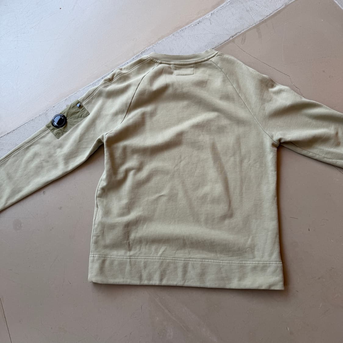 cp컴퍼니 커브드 집업 스웻셔츠 상품이미지7