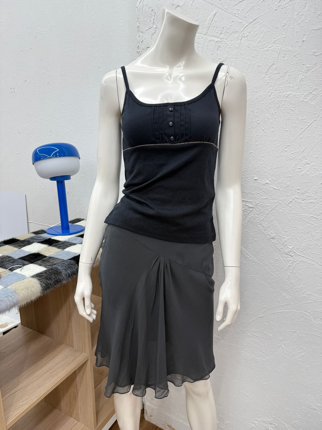 빈티지 EMPORIO ARMANI 그레이 셔링 미디 스커트 상품이미지1