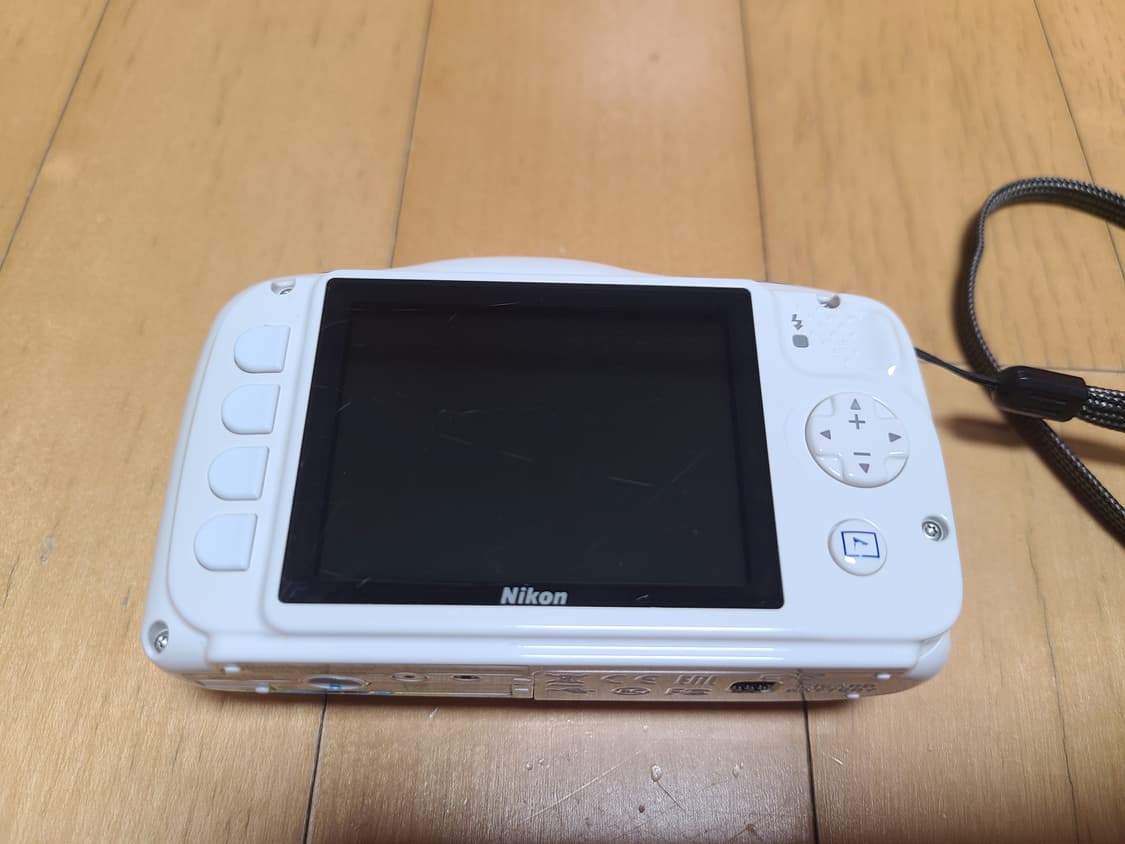 니콘 쿨픽스 w100 방수 카메라 sd카드 포함 상품이미지7